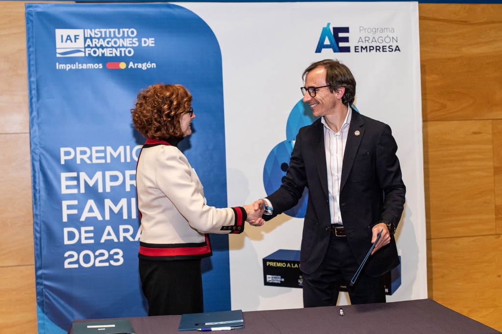 acuerdo-gobaragon-aefa-premio-empresa-familiar