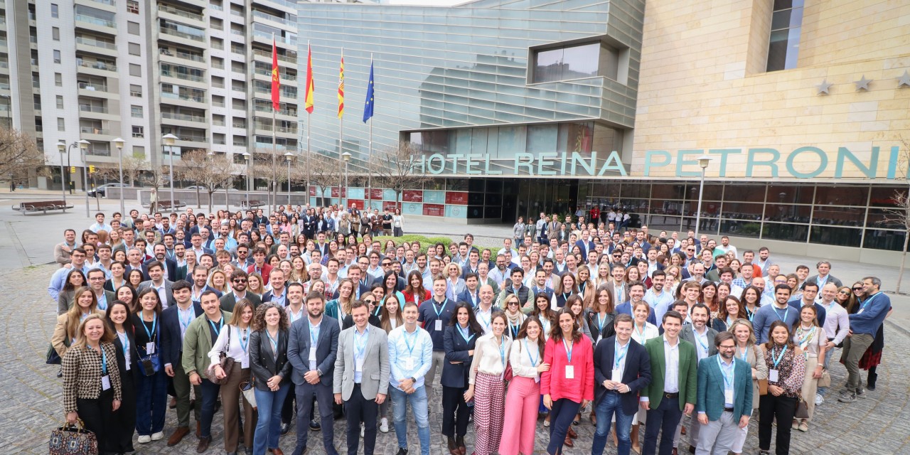 El Fórum de la empresa familiar debate en Zaragoza sobre valores, sucesión y futuro