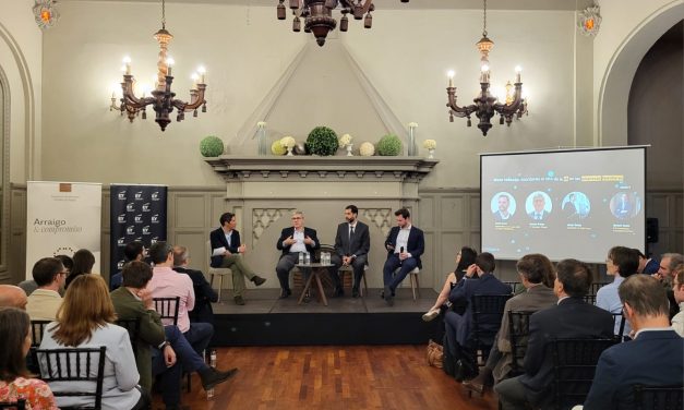 La empresa familiar ante la inteligencia artificial: un “compañero de viaje” para “un cambio disruptivo”